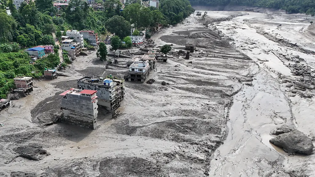 Erklärung für Gletscherabbruch in Nepal