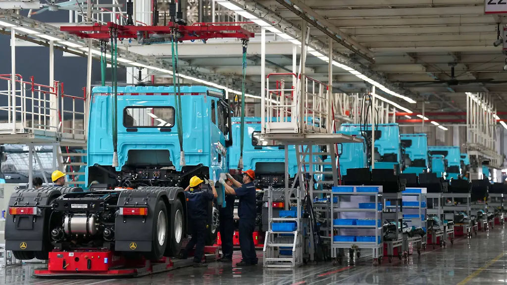 Chinas Hersteller elektrischer Lkw streben nach Europa