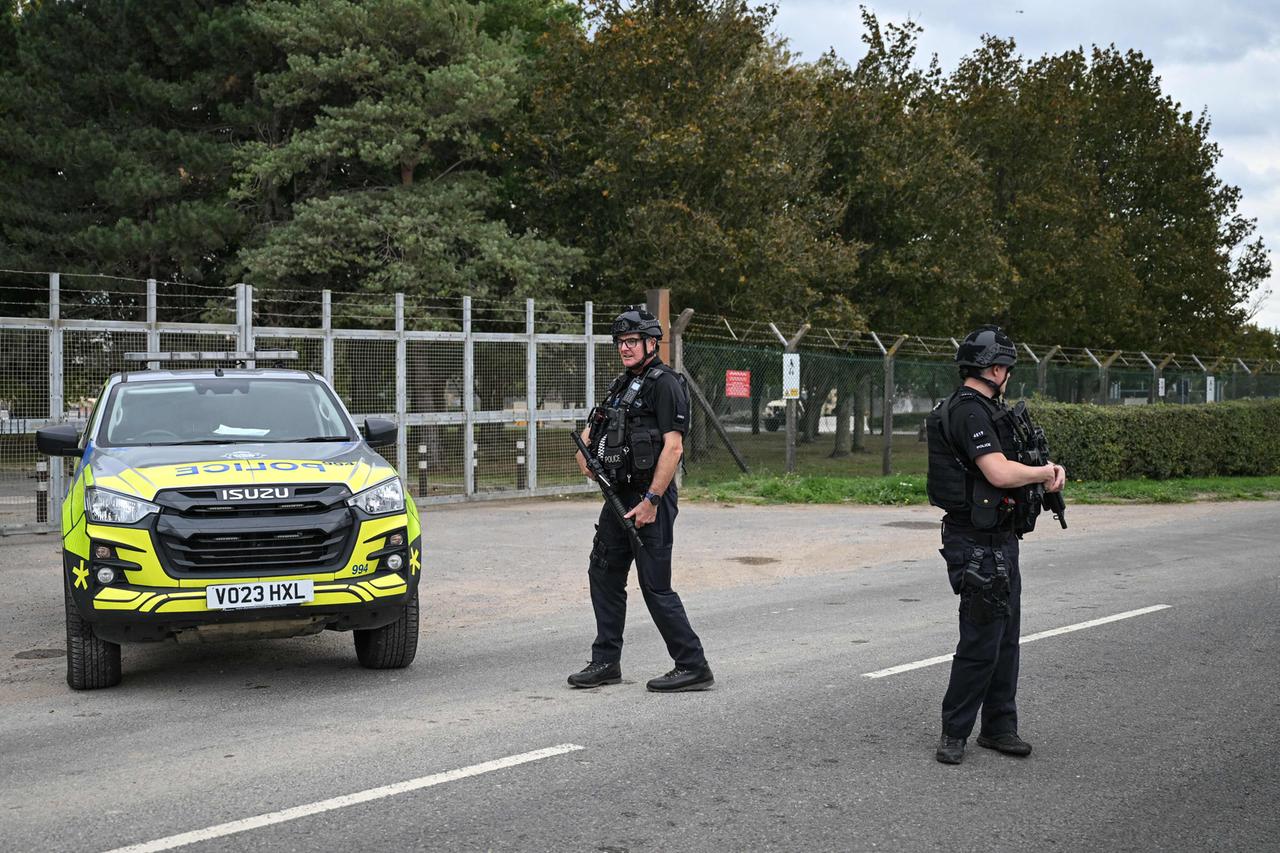 Sprengstoffalarm in Großbritannien: Verdächtige bei Luftwaffenstützpunkt festgenommen