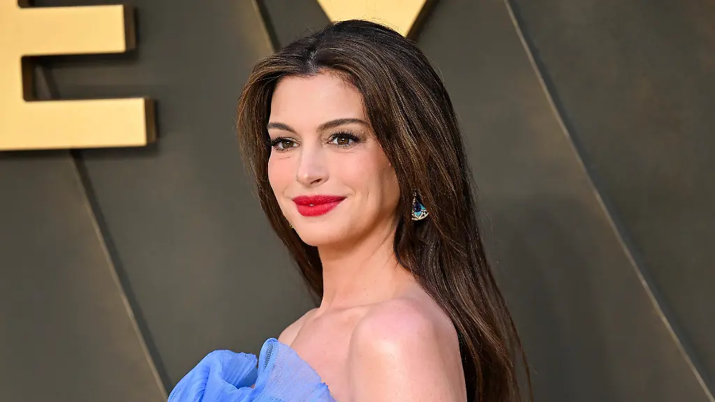 Anne Hathaway plant nach Geburt ihres dritten Kindes eine Pause