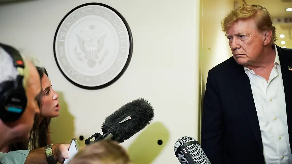 Kranke Verschwörung gegen KI und Trumps Rolle