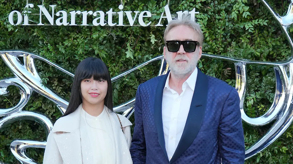 Nicolas Cage überrascht mit neuem Look bei Museumseröffnung