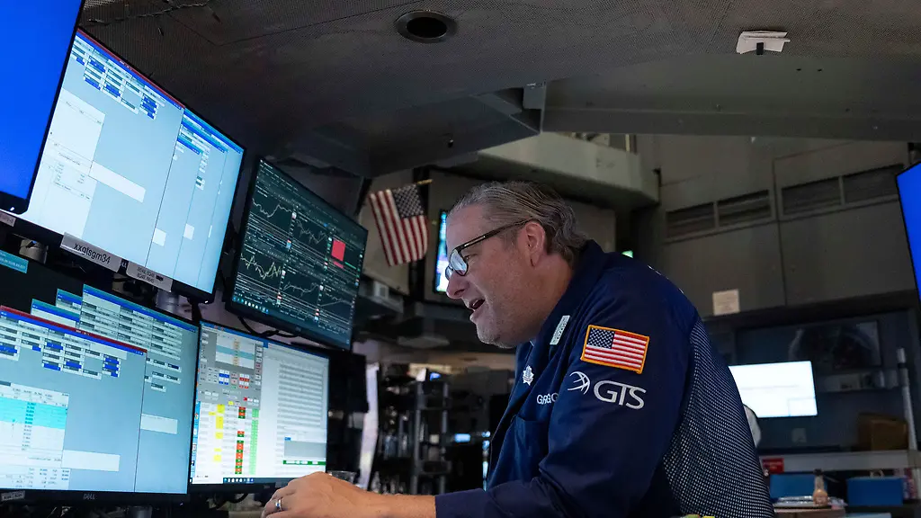 Fed-Gouverneur beruhigt SorgenHoffnungen auf Zinspause beflügeln Wall Street