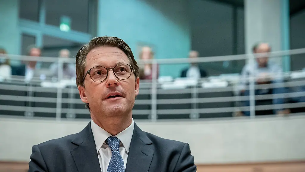 Gerichtsprozess gegen Ex-Verkehrsminister Scheuer wegen Pkw-Maut