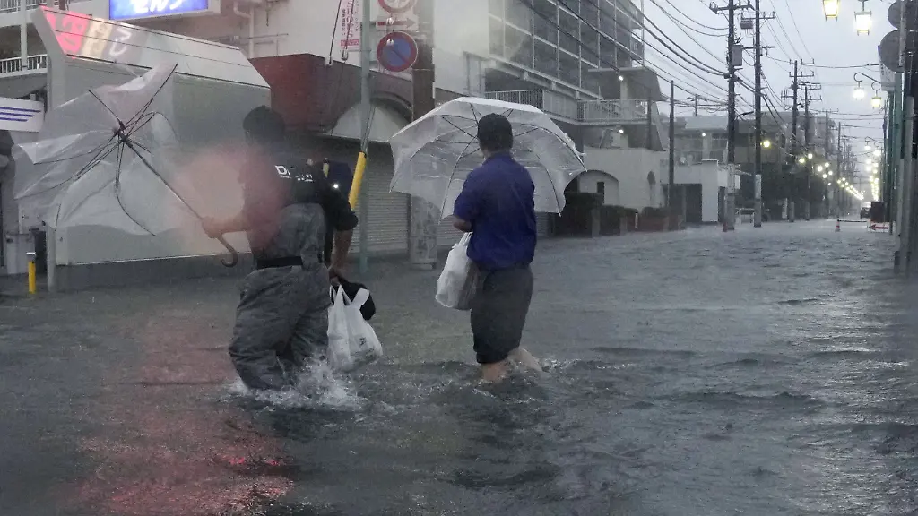 Mindestens vier Menschen sterben durch Taifun in Japan