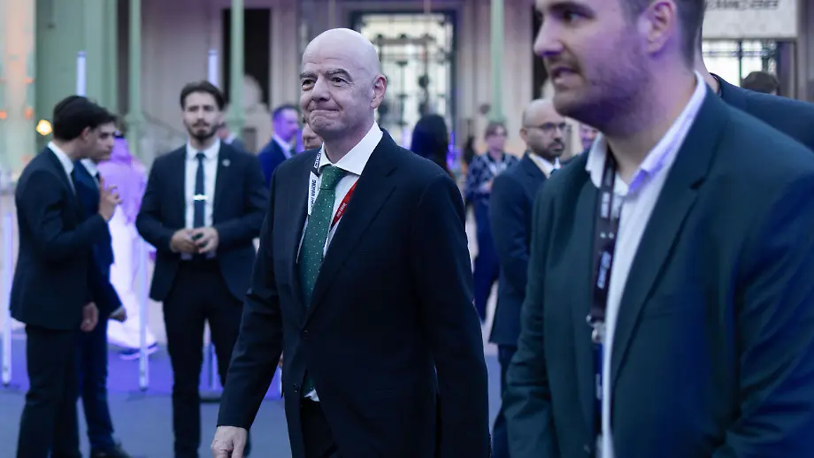 Gianni Infantino überrascht die Fußball-Welt mit milderem Ton
