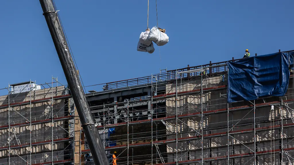 Bau eines US-Konsulats in Mailand und Ermittlung gegen Caddell Construction