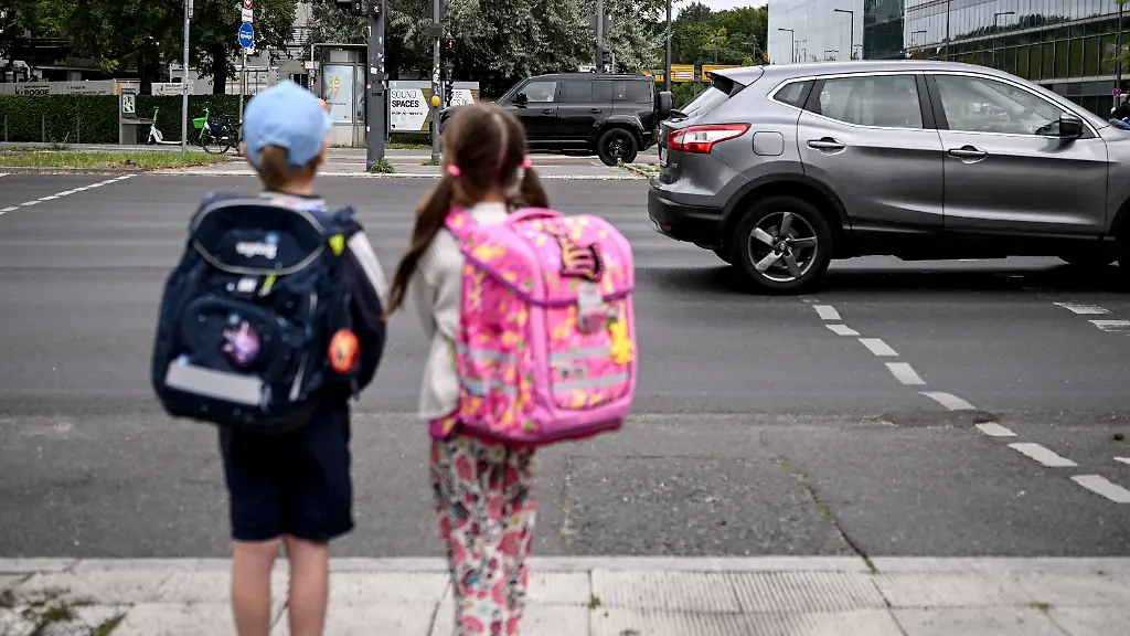 Radwege als Gefahrenstellen: Anstieg der Schulwegunfälle