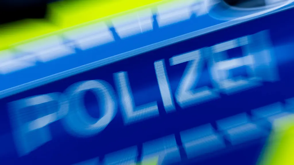 Schwerverletzter Fernfahrer findet Hilfe auf Raststätte in NRW