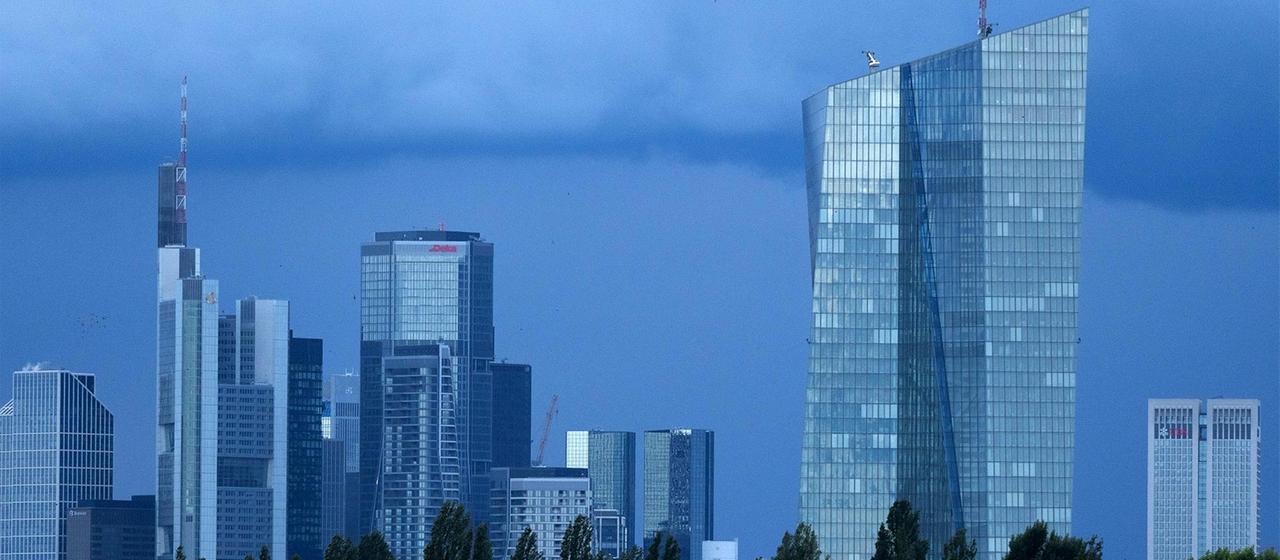 EZB erhöht Leitzins auf 2,5 Prozent wegen steigender Inflation