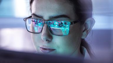 KI-Einsatz in der Industrie: Chancen und Herausforderungen