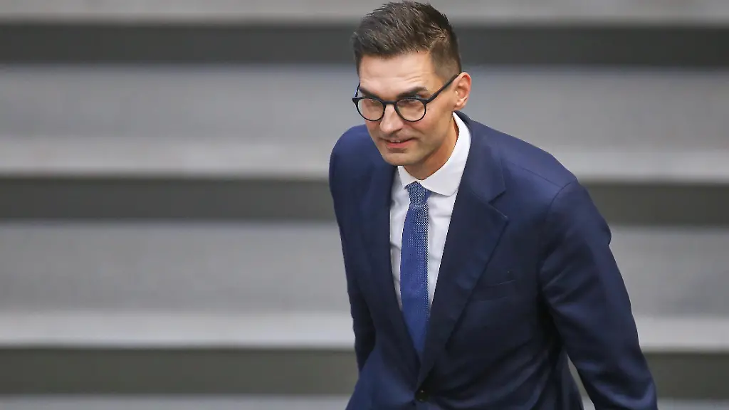 AfD auf Partnersuche: CDU bleibt bei Oppositionskurs