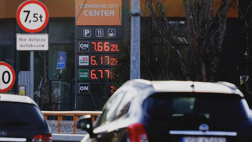 Spritpreisbremse tritt in Polen in Kraft: Preisvorteile für deutsche Autofahrer