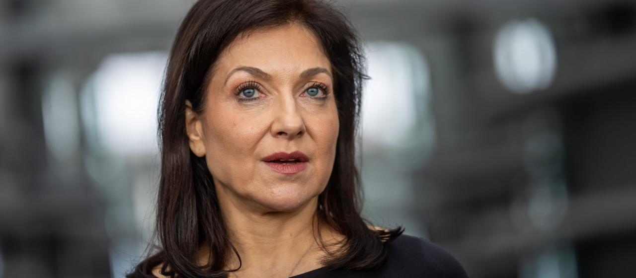 Die Linke zieht gegen Ministerin Reiche vor das Verfassungsgericht