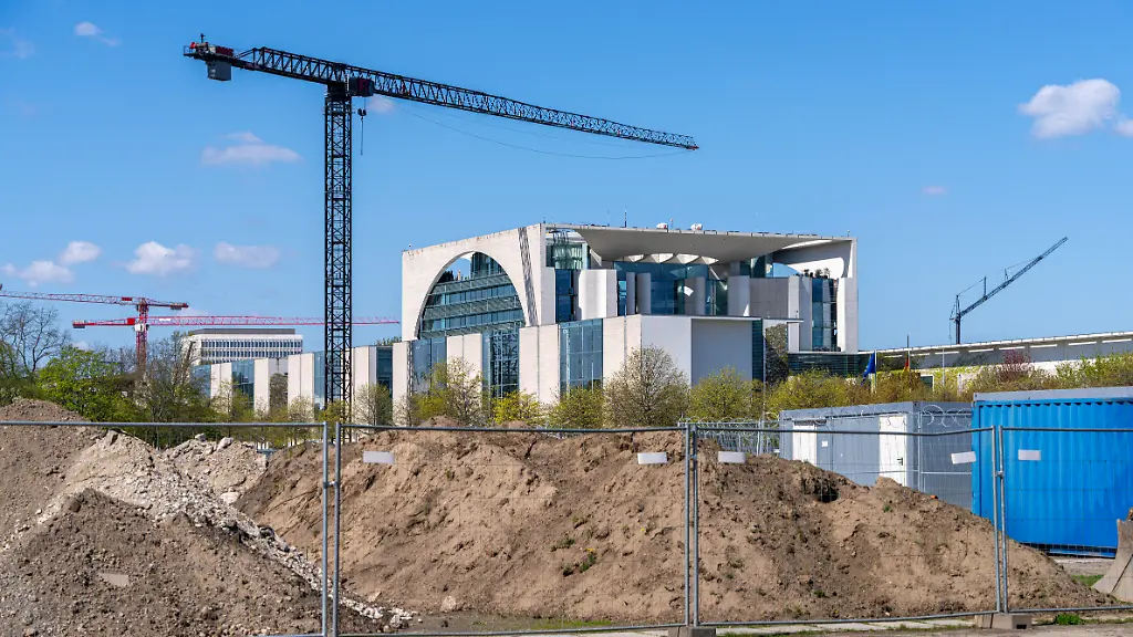 Studie des IW: Ohne Staatsausgaben wäre BIP geschrumpft