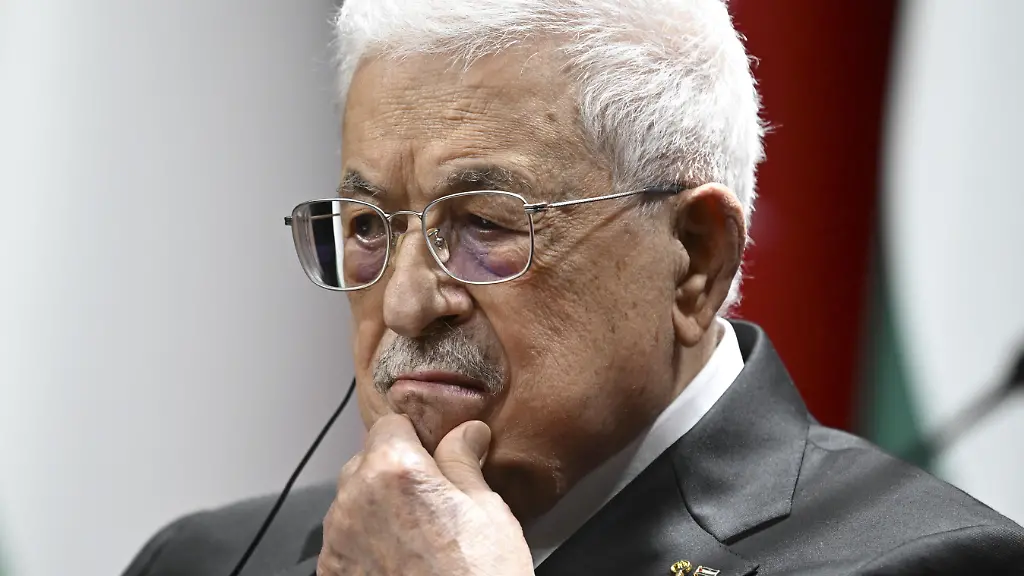 Palästinenserpräsident Abbas verschiebt Wahlen erneut