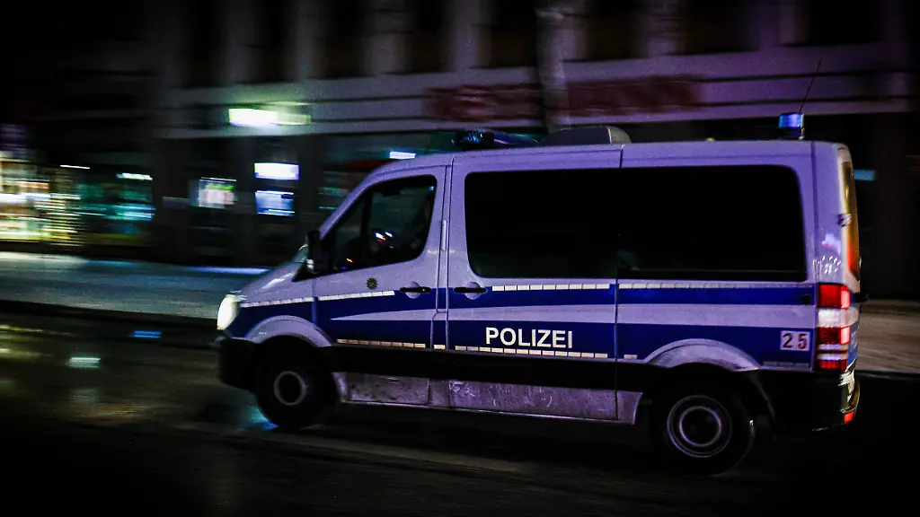 Polizeiaktion gegen mutmaßliche Prüfungsbetrüger in Niedersachsen und Nordrhein-Westfalen
