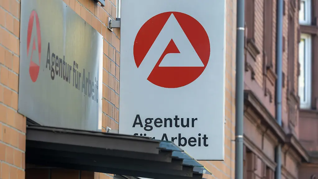 Anstieg der Langzeitarbeitslosigkeit in Deutschland