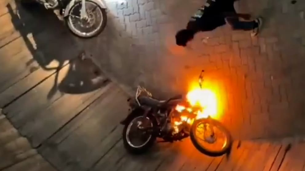 Stuntfrau bei Motorradshow in Indien verletzt