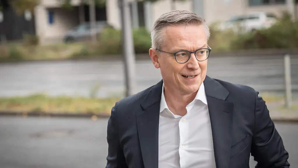 Steuer auf KI-Umsätze gefordert