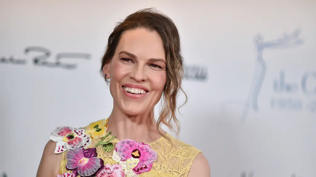 Hilary Swank deutet neue Schwangerschaft an