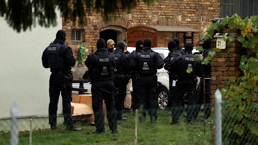 Terrorverdacht in Berlin und Dresden: Razzia wegen mutmaßlicher IS-Pläne