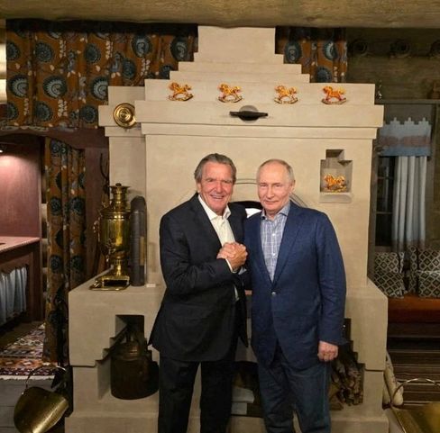 Massive Kritik an Schröder nach Putin-Besuch
