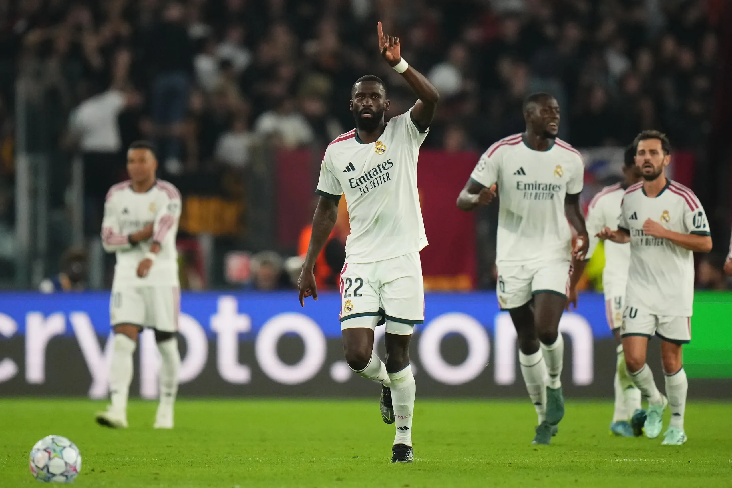 PSG besiegt Manchester City und Real Madrid siegt in Rom durch Rüdiger