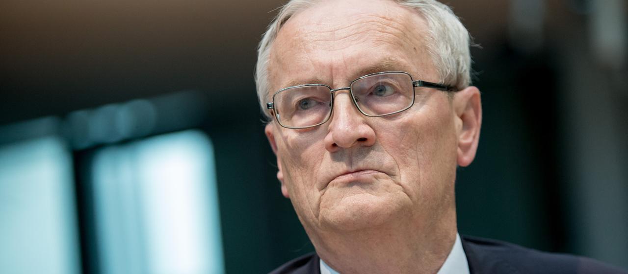 Hanning und der Verdacht der Spionage: Entscheidungen und Forderungen