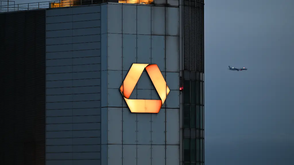 Unicredit übernimmt Kontrolle über die Commerzbank