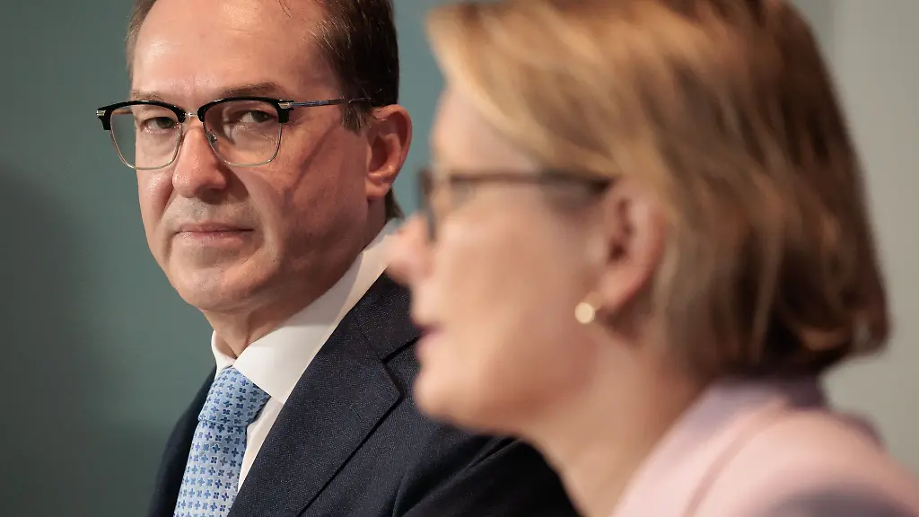Skepsis um Dobrindts Investitionsschutzgesetz