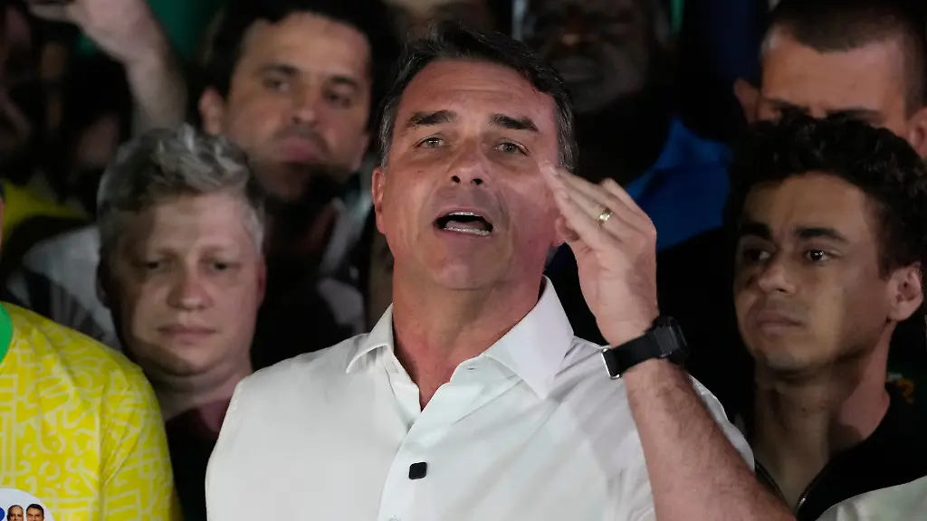 Wahlniederlage und rechtliche Konsequenzen für Flavio Bolsonaro