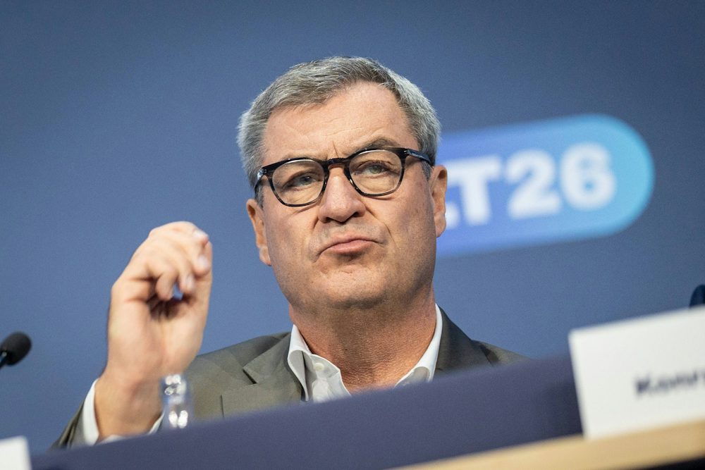 AfD legt zu: Auswirkungen auf CSU und Freie Wähler in Bayern