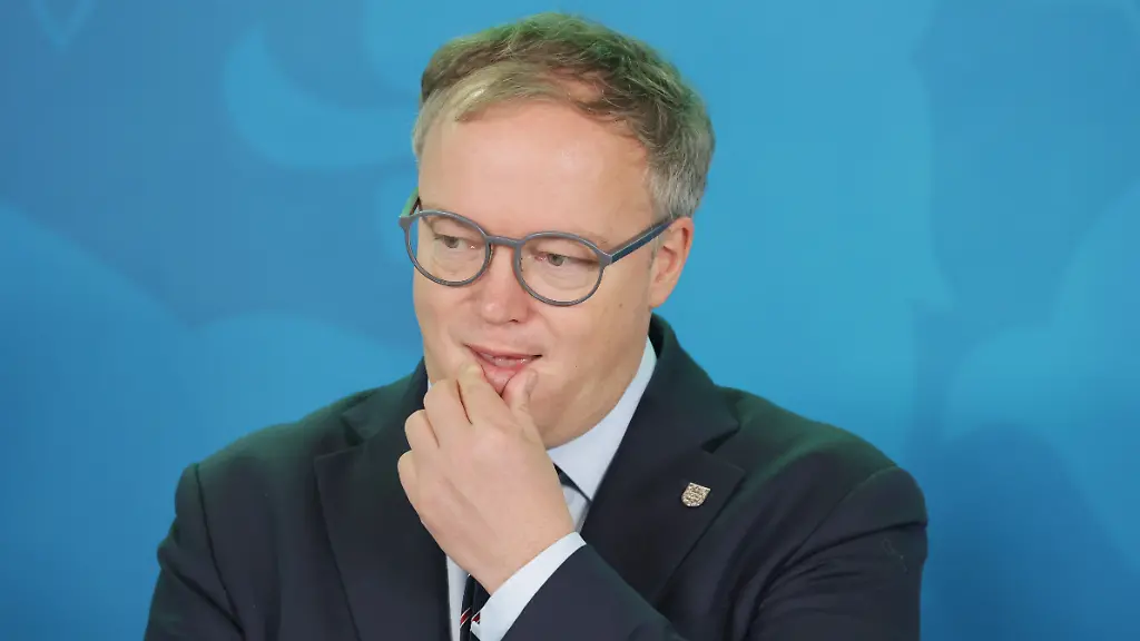 Mario Voigt zieht Klage gegen Entzug seines Doktortitels zurück
