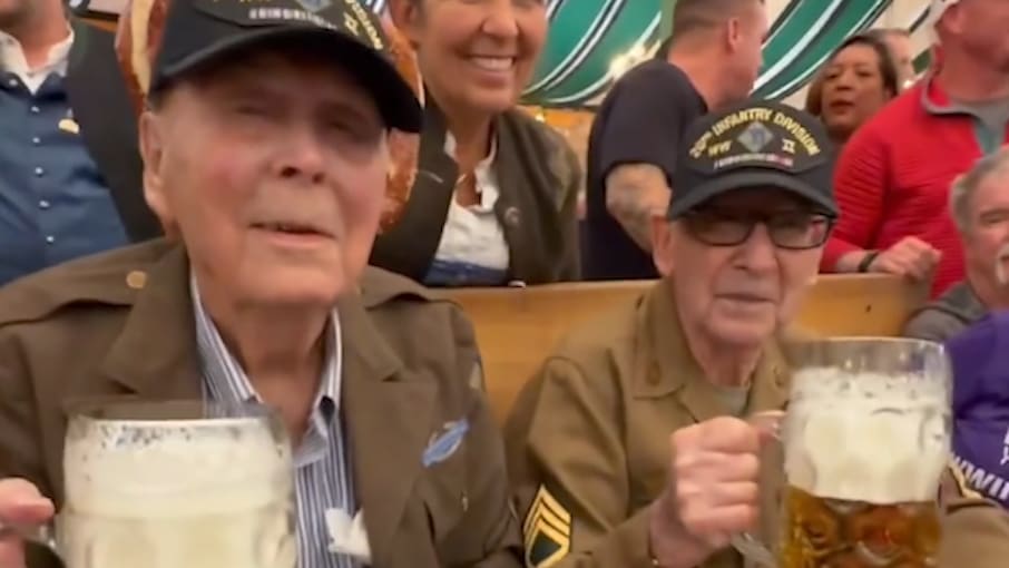 Arnold Schwarzenegger erhält Gruß von 101-jährigem Mentor
