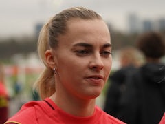 Laura Freigangs Herausforderung: Auf dem Platz brillieren trotz Doping-Sorgen