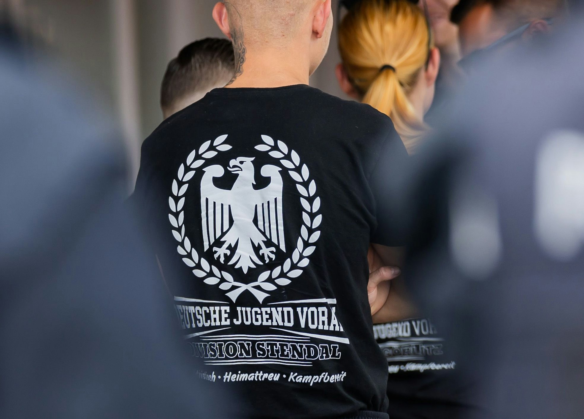 Strategien im Umgang mit Radikalisierung nahestehender Personen