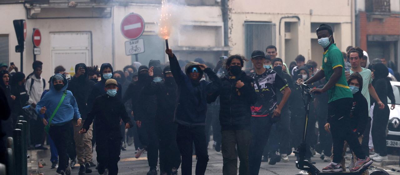 Frankreich: Schülerproteste für Bildungsreformen ohne Gewalt