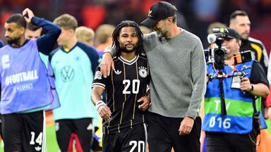Jürgen Klopp verzichtet auf Serge Gnabry für das Spiel gegen Griechenland