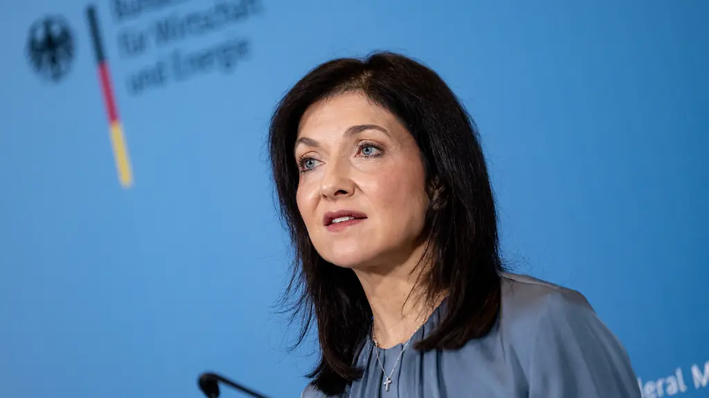 Katherina Reiche wehrt sich gegen Vorwürfe wegen Gaseinkäufen