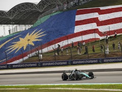 Max Verstappens Jubiläumssieg und die Auswirkungen der Geopolitik auf die Formel 1