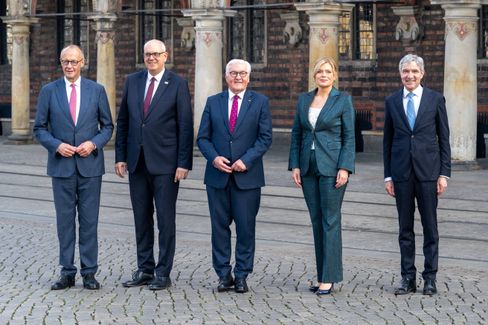 Bundespräsident Steinmeier: Entschlossenheit für Demokratie am Tag der Deutschen Einheit
