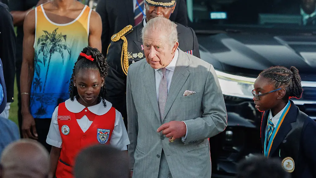 König Charles III. spricht auf den Bahamas über Sklaverei