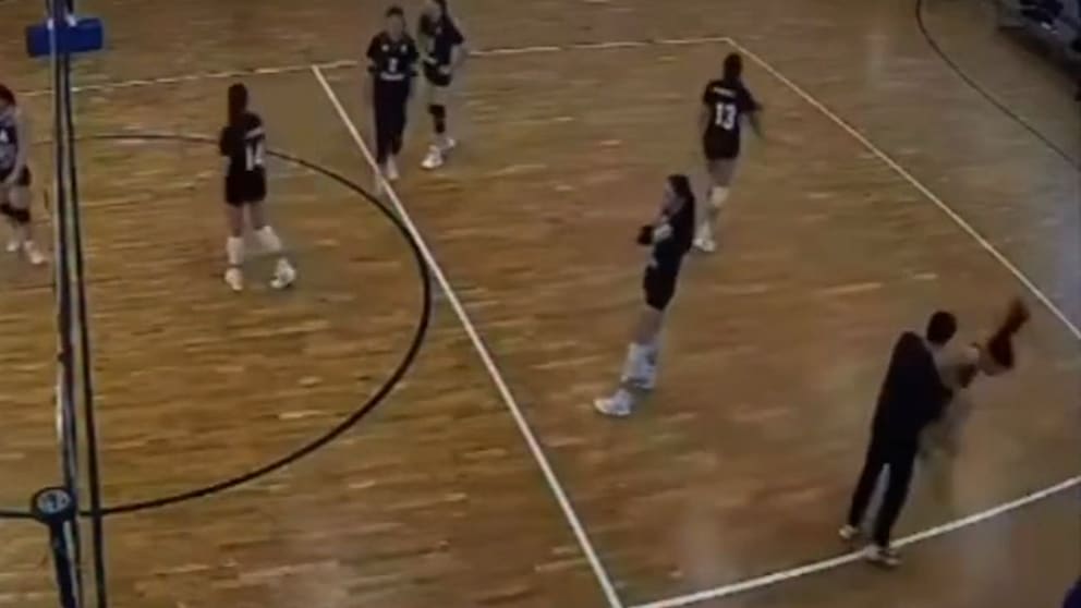Trainer ohrfeigt Minderjährige bei Volleyball-Spiel in Kasachstan